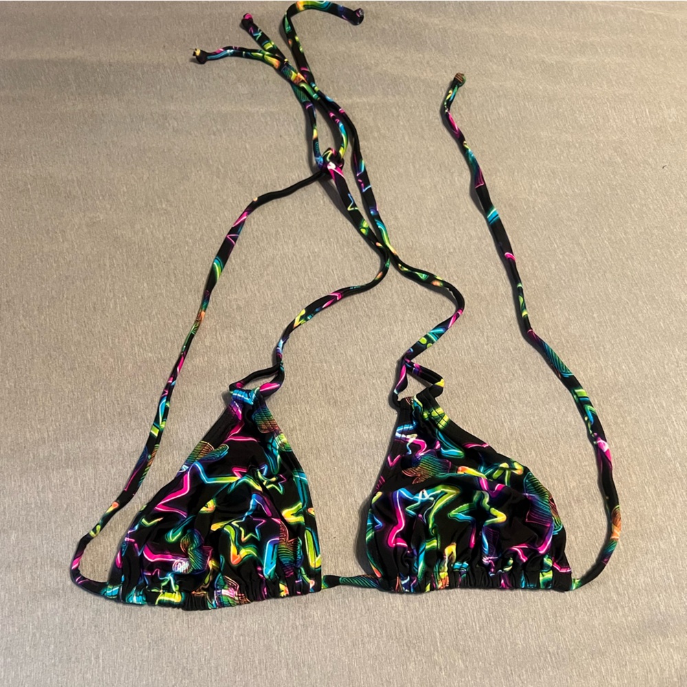 Curvy Beach Triangle Top
